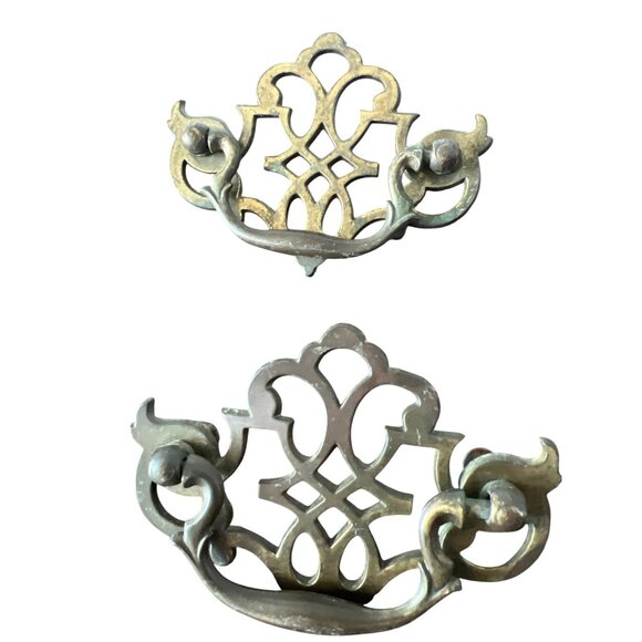 Vintage Brass Drawer Pulls Set of 4 Open Work Some Patina All Screws Included - Picture 3 of 5